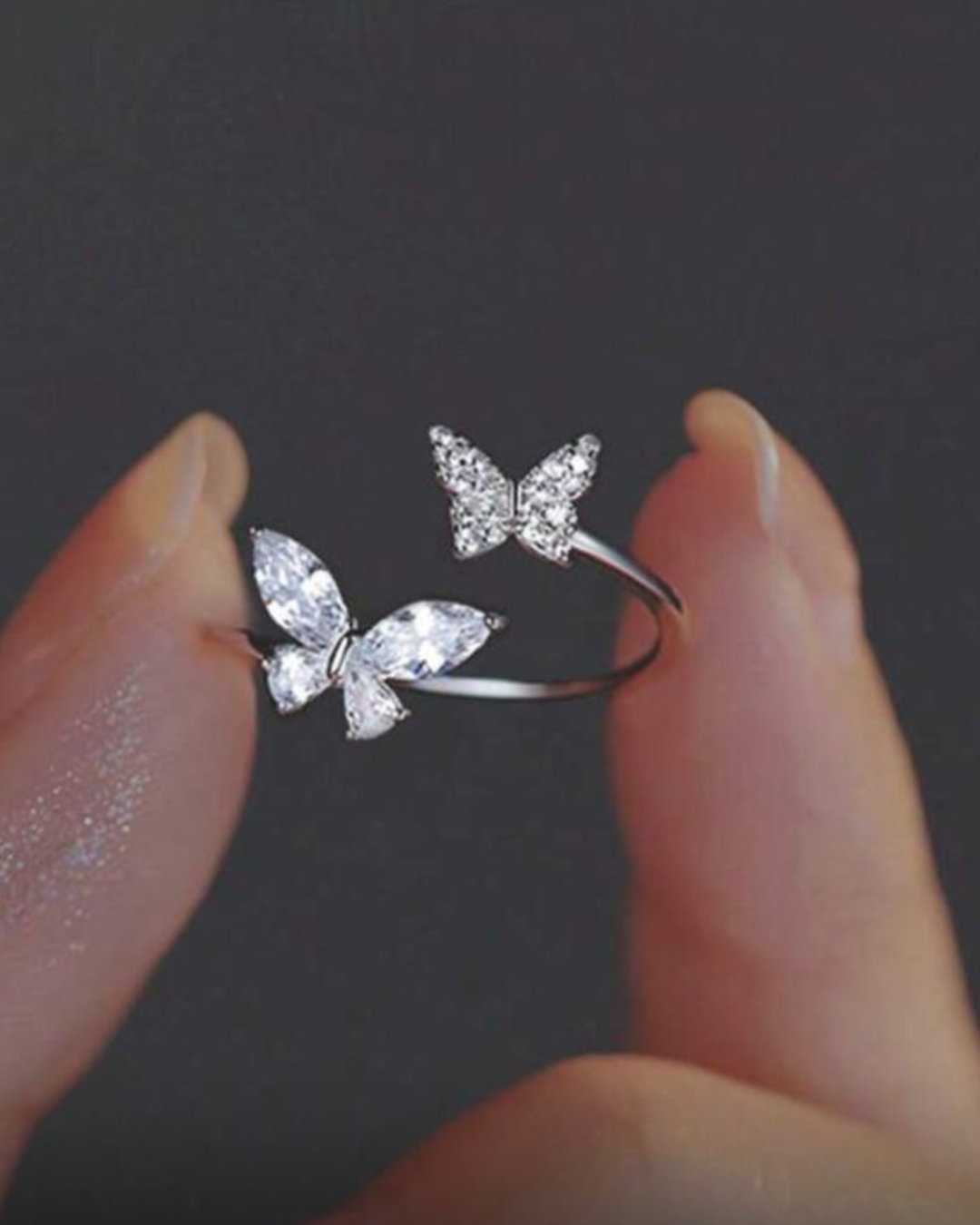 L’anello che non passa inosservato 🦋